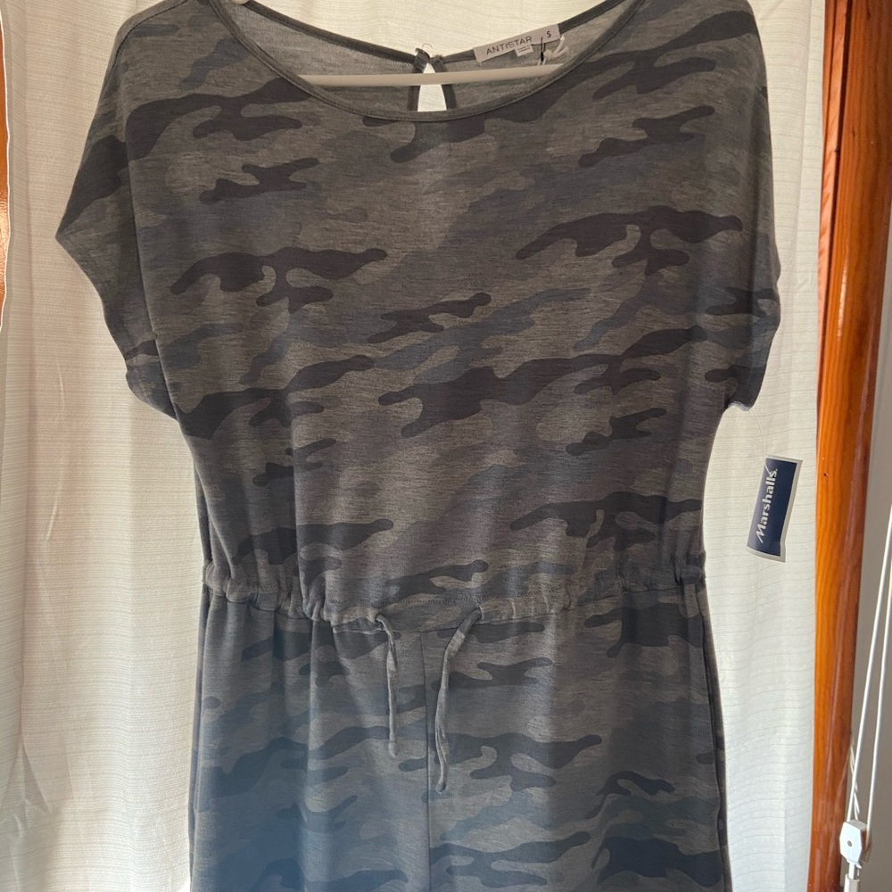 Women’s shorts romper